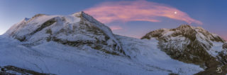 Le glacier de Brunegg et celui de Tourtemagne dominé par le Bishorn à gauche
